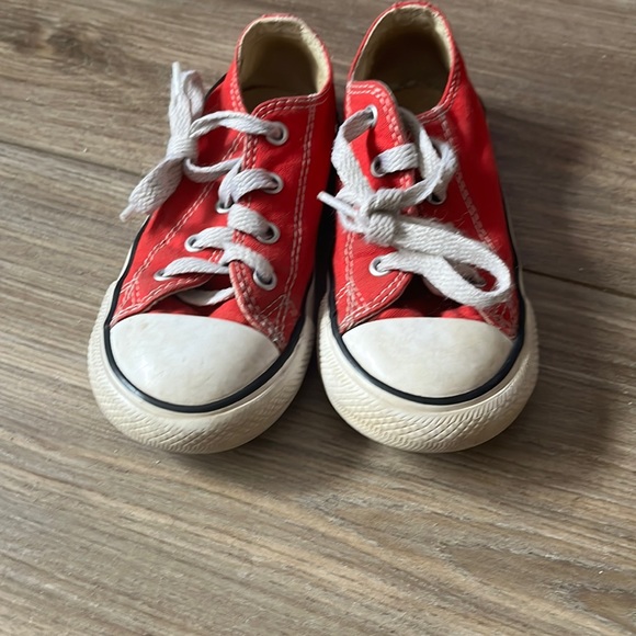 Other - Converse Sneakers